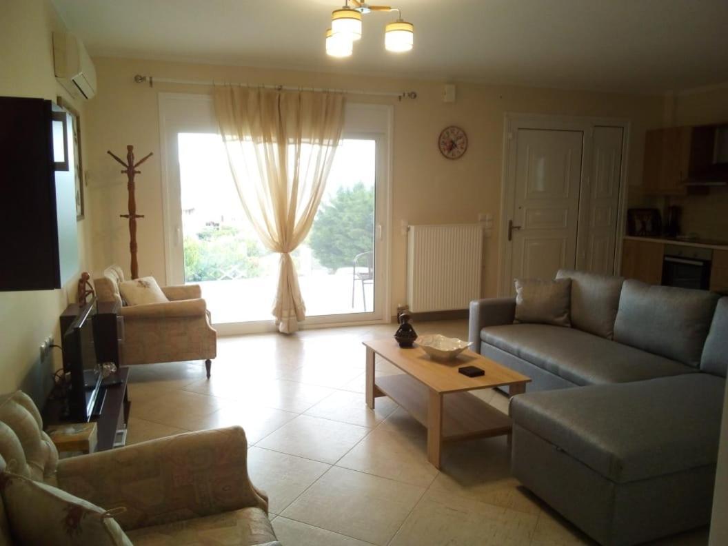 Aliveri Flat With Sea View Exterior photo