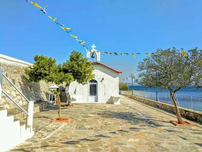 Aliveri Flat With Sea View Exterior photo